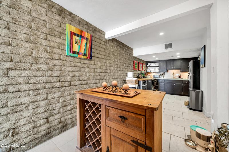 1711 E Missouri Ave-16