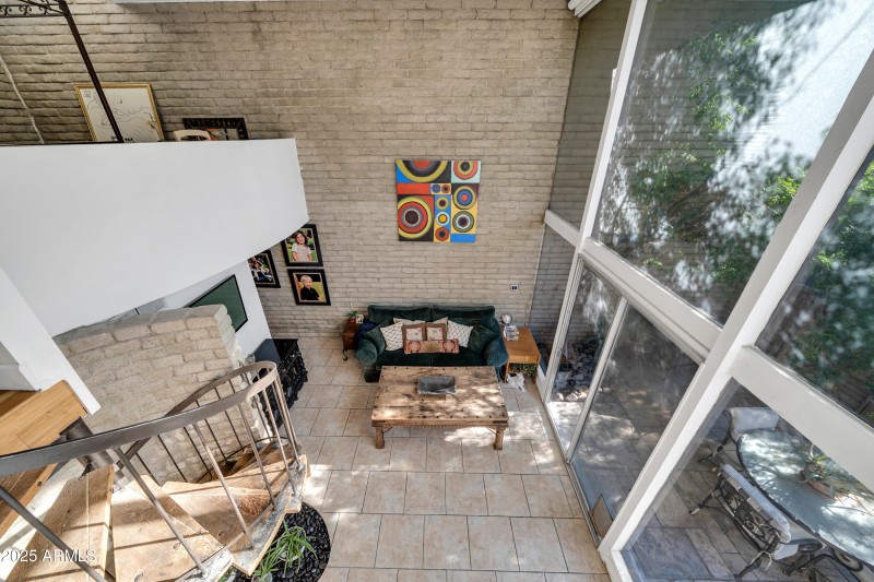 1711 E Missouri Ave-31