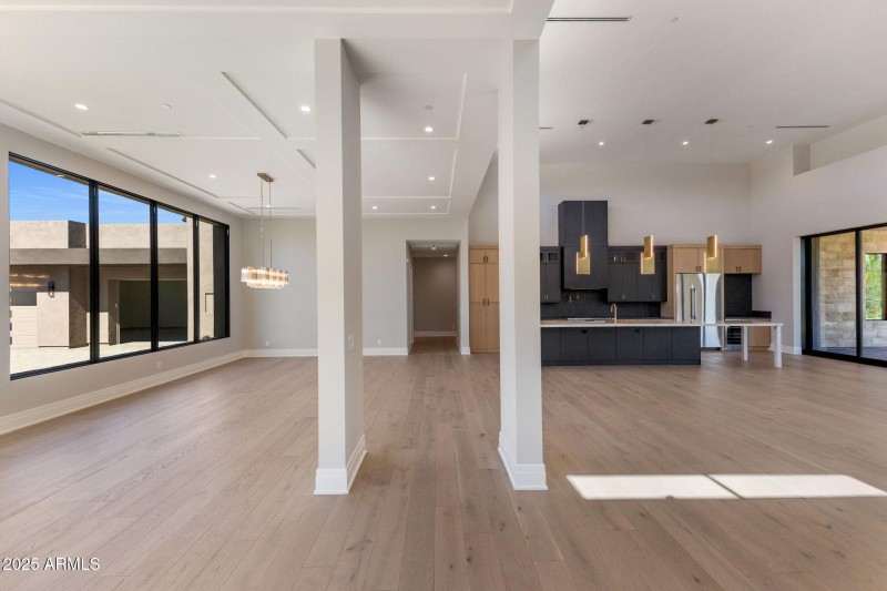 105th Great Room:North Facing