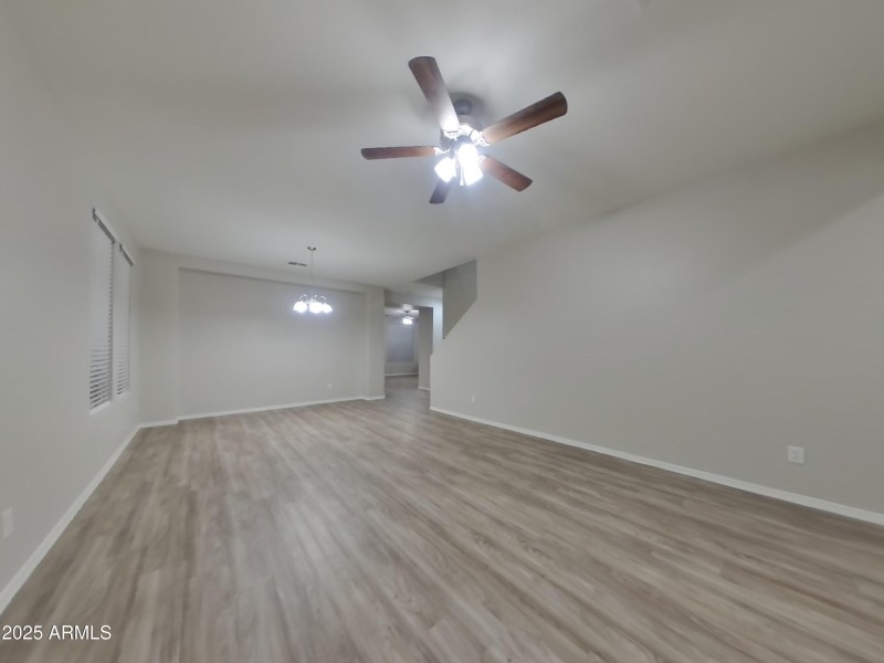 1_pc_L0XQPHwWs4_PSvGrf6wKx_layout_1