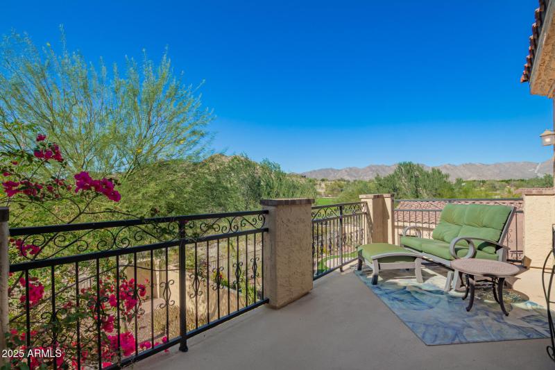 BALCONY PANORAMIC VIEWS OF GOLF & MTNS