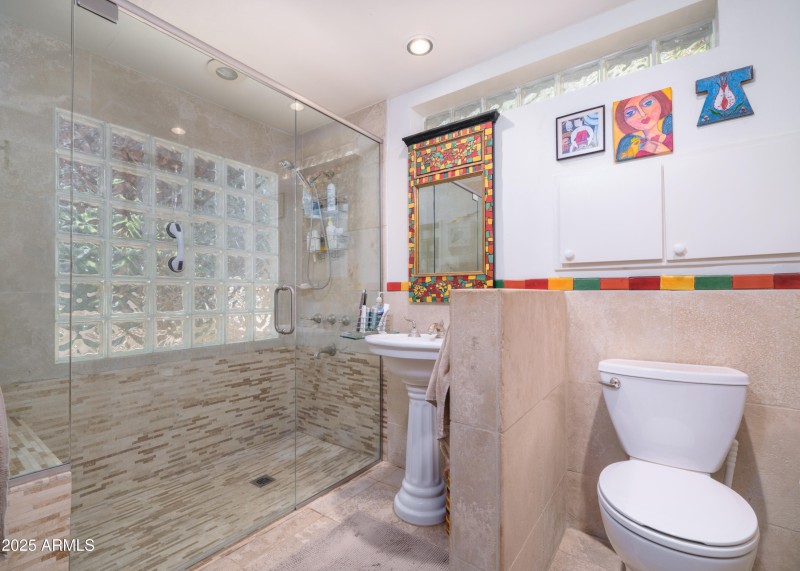 Listings_3121_N_27thSt_Images-32