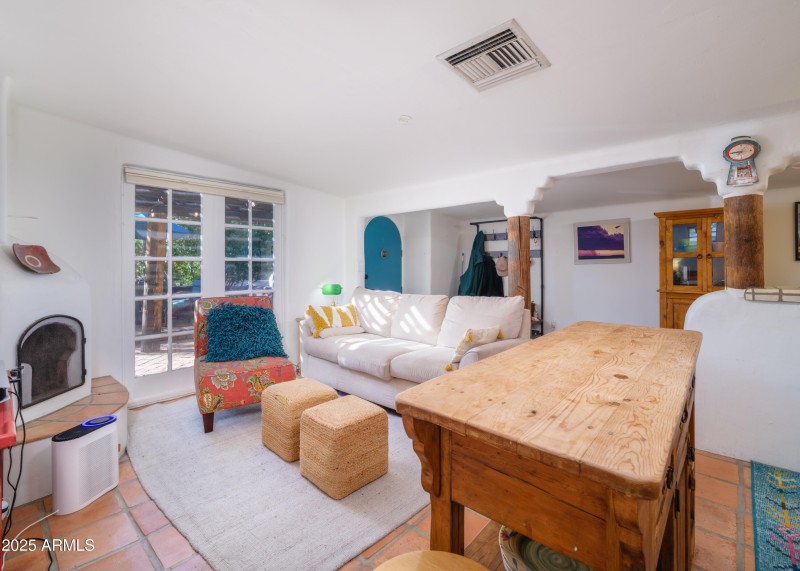 Listings_3121_N_27thSt_Images-41