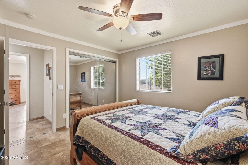 46-web-or-mls-047_ListerPros