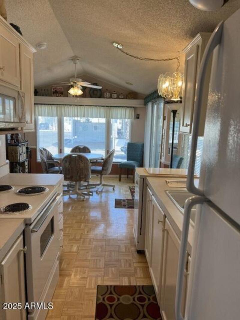 Kitchen dining view 434