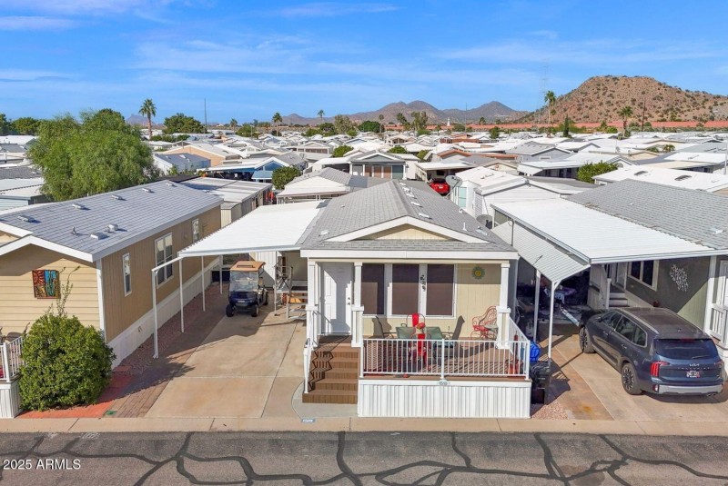 8700 University - Aerial1