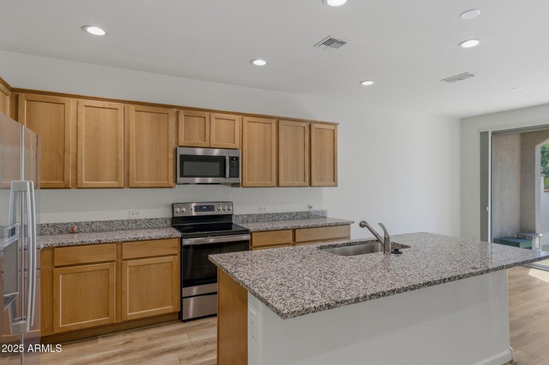 17-web-or-mls-4287 W Hanna Dr-17