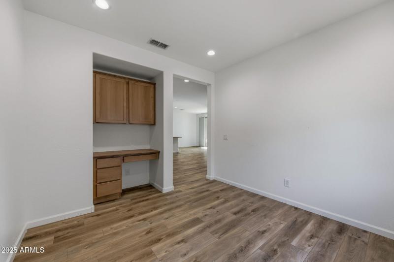 37-web-or-mls-4287 W Hanna Dr-37