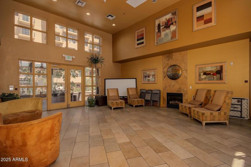 0026-Tapestry on Central 17 (16)