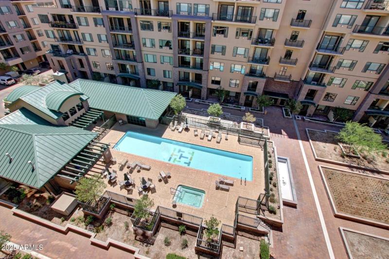 0031-Tapestry on Central 17 (20)