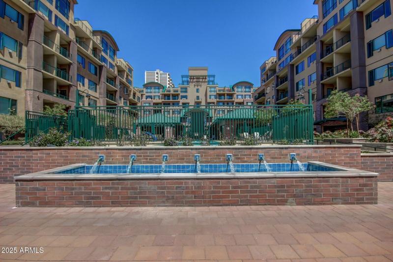 0033-Tapestry on Central 17 (13)