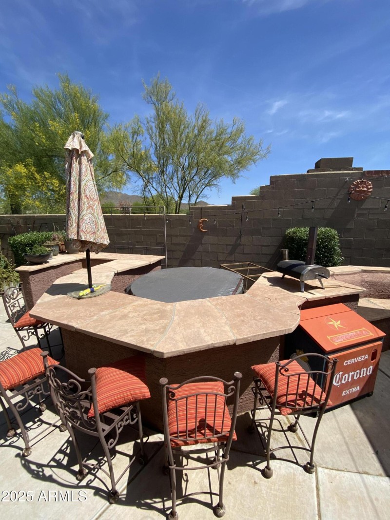 6C19B3B9-0DF1-471E-A2FF-8809E9B90CCB