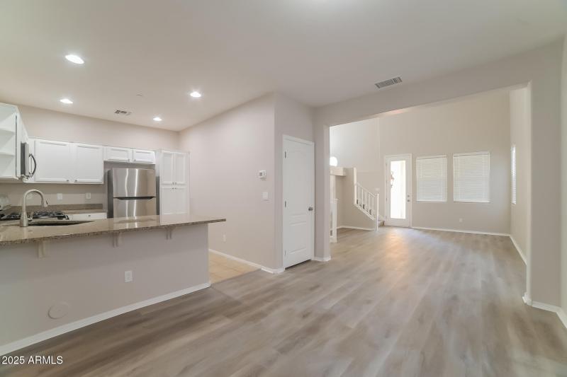 005-photo-living-room-11283632