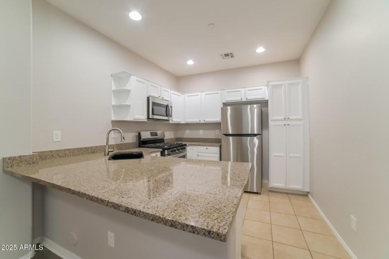 007-photo-kitchen-11283630