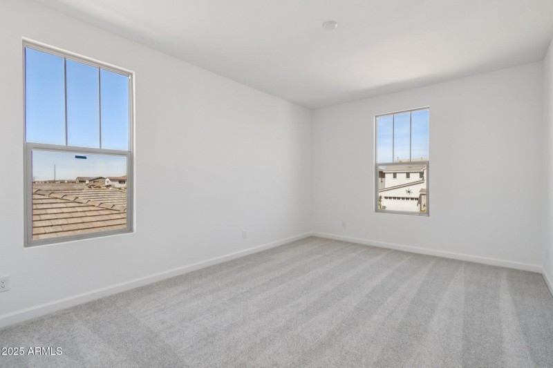 30-web-or-mls-E Saddle Way-S0111-028