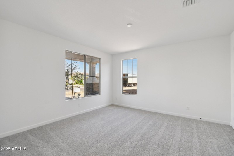 48-web-or-mls-E Saddle Way-S0111-042