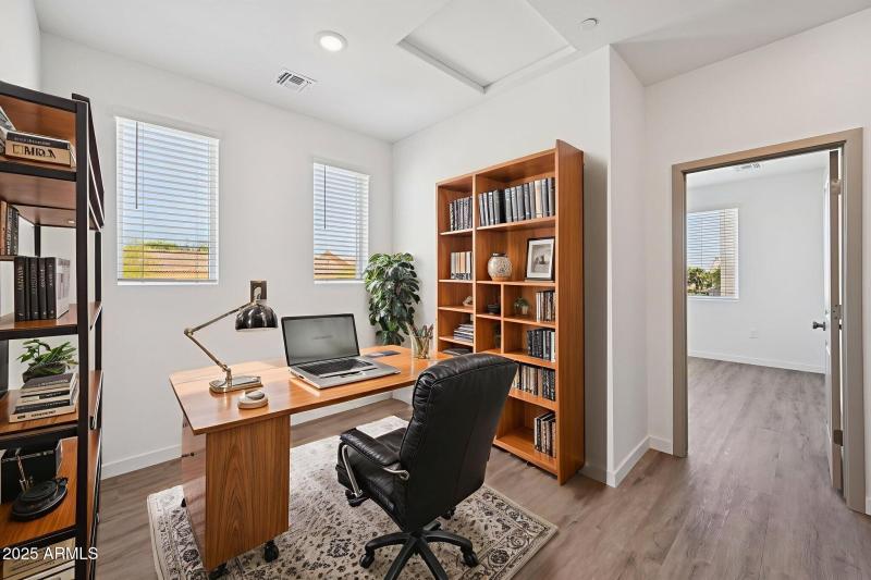 71-web-or-mls-unit 6-015 virtually stage