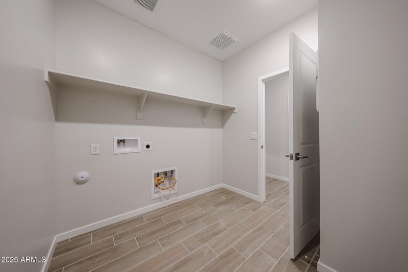 12-Century-Communities_Lakes-at-Rancho-E