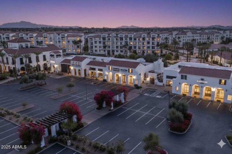 Ocotillo plaza