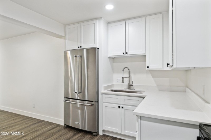 8-web-or-mls-1542-e-turquoise-ave-1