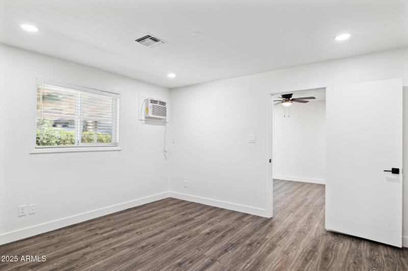 13-web-or-mls-1542-e-turquoise-ave-1