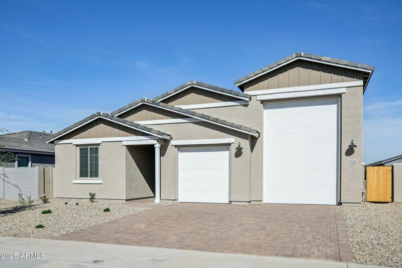 3-web-or-mls-W Hopi Trail-S0111-003