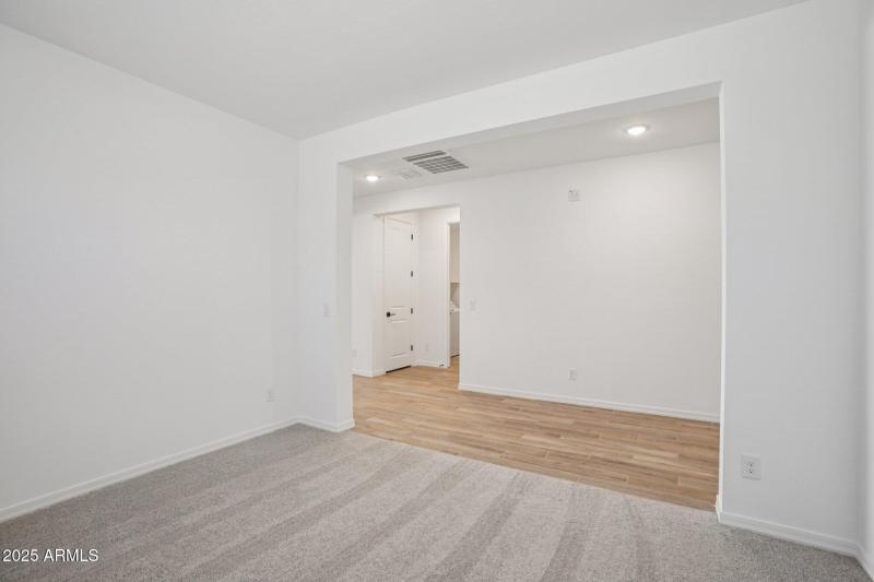 20-web-or-mls-W Hopi Trail-S0111-020