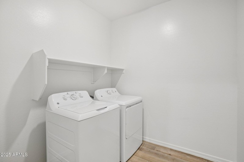 22-web-or-mls-W Hopi Trail-S0111-022