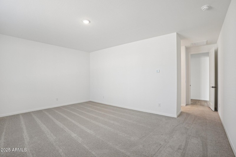 25-web-or-mls-W Hopi Trail-S0111-025