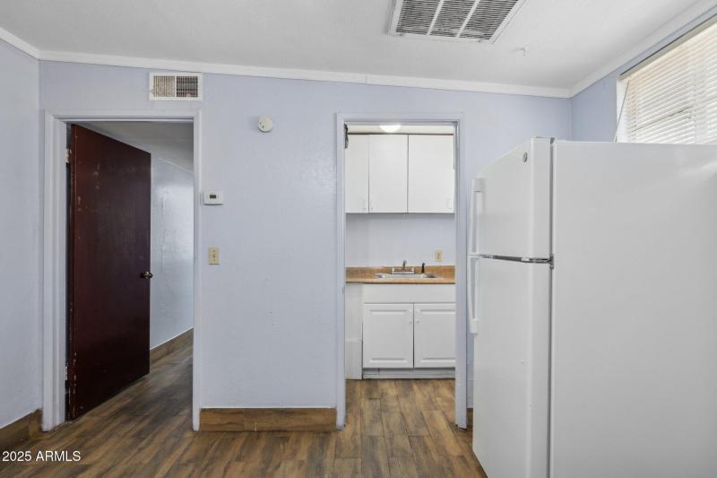 30-web-or-mls-2636-n-dayton-st