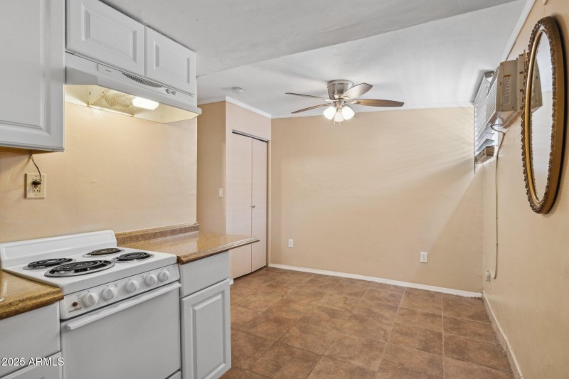 36-web-or-mls-2636-n-dayton-st