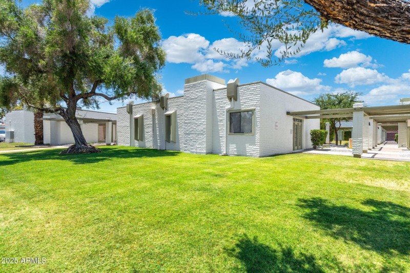 80-web-or-mls-QVB00611-HDR-Edit