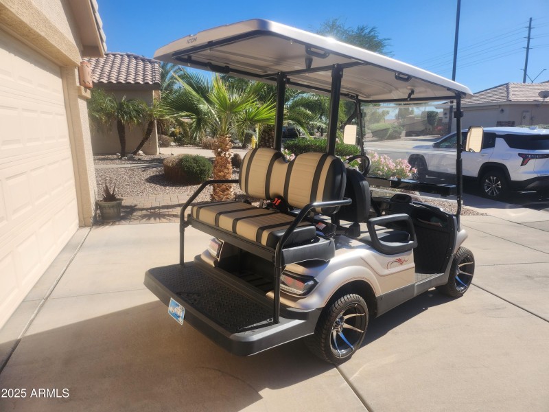 23062 Arrow Golf cart