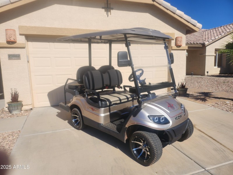 23062 Arrow Golf cart 2