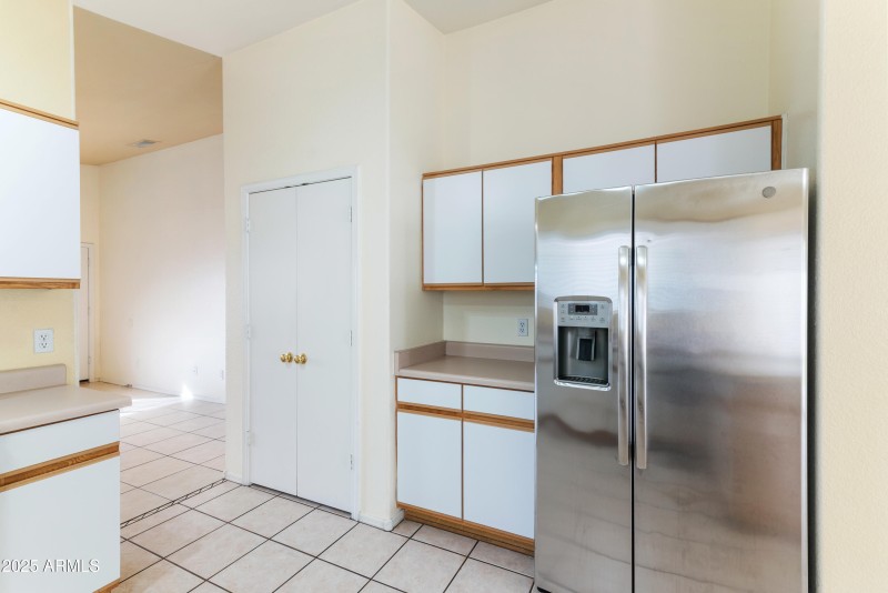 14_7414 w eugie ave-14