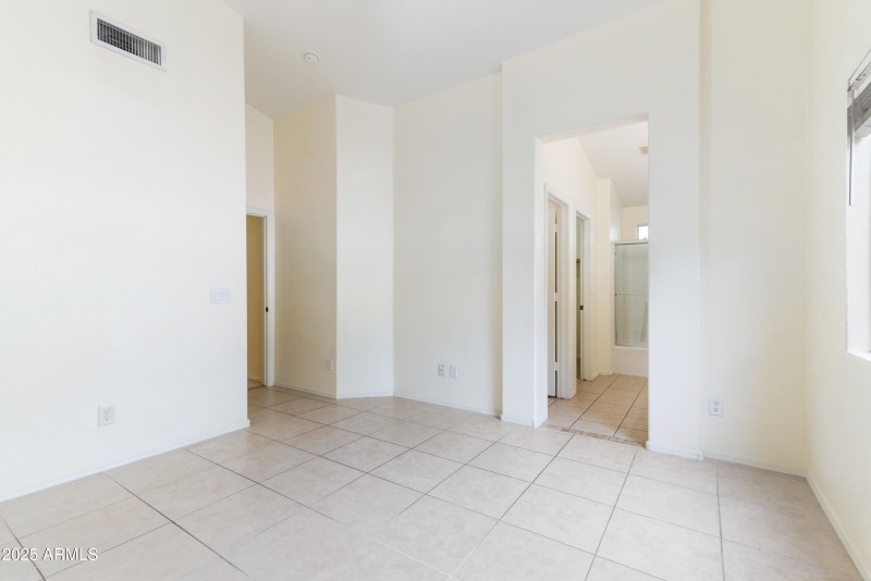 19_7414 w eugie ave-19