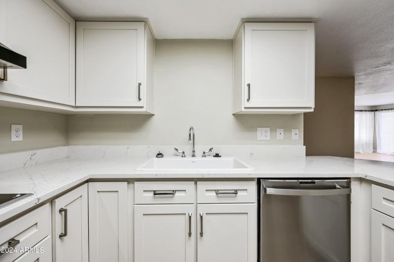 -17404N99A338-ocupix-15