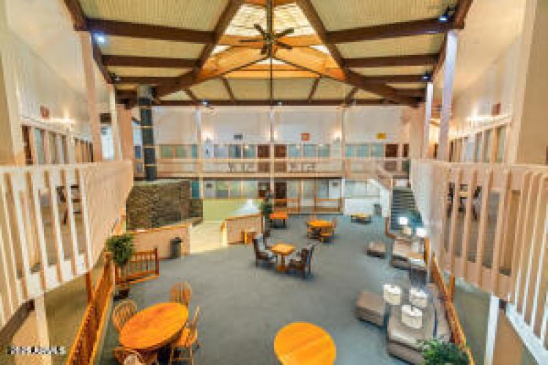 20251026192752342537000000