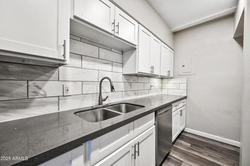 7-1518WCS30--ocupix-