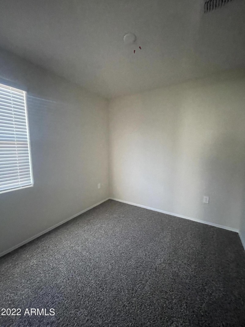 20220816_231830995_iOS