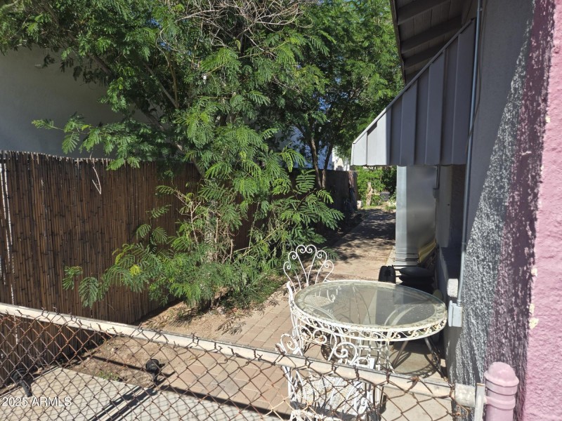 20251104_121732_resized