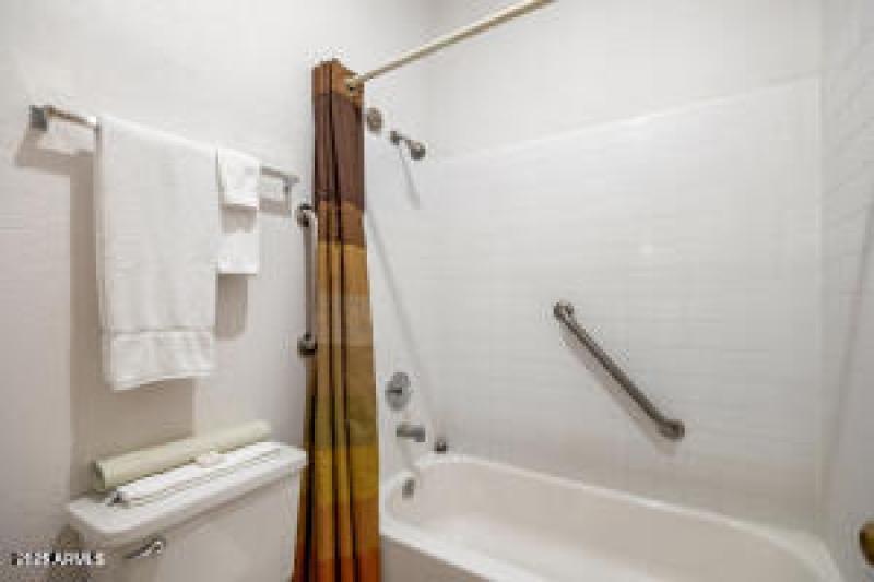 20251026182458519901000000