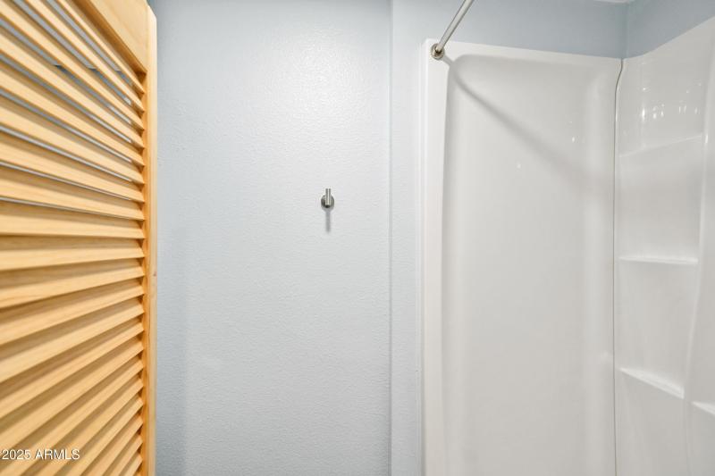 9-3025N32S39-ocupix-