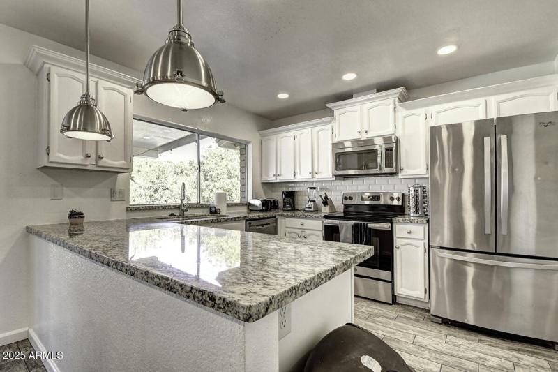 4524 E Kelton Lane Copy (9)