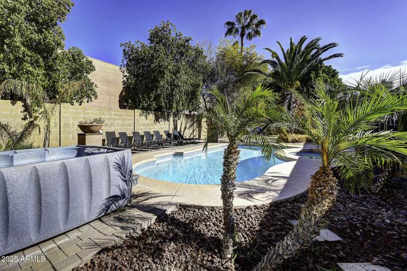 6250 E Janice Way (10)