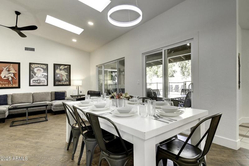 6250 E Janice Way (27)