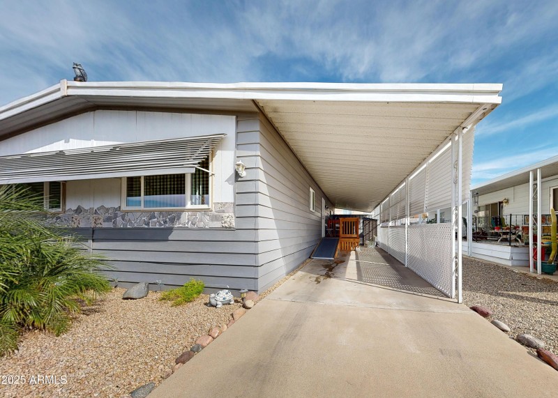 11411-N-91st-Ave-11032025_220747