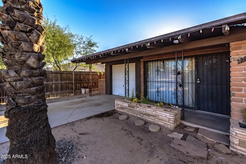 1303 N Roberts Way__088