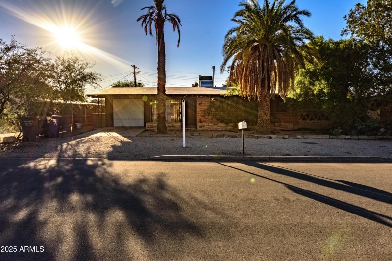 1303 N Roberts Way__097