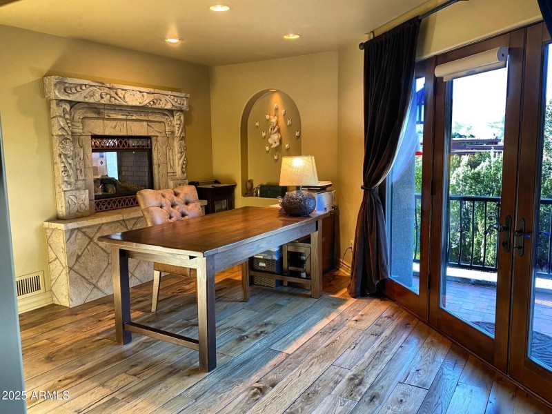 Garnet Office Nook 2